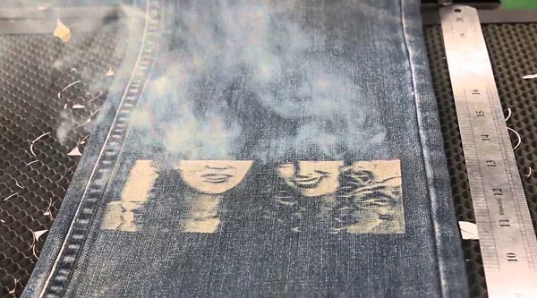 激光切割和雕刻在紡織行業(yè)有哪些應用？布料激光燒花(圖2)