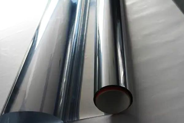 金屬表面的薄膜用激光可以切割嗎？不會(huì)燒糊嗎？(圖1)