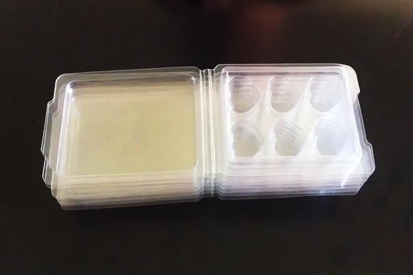 為什么兩塊不同顏色的塑料用激光無法焊接到一起？(圖1)